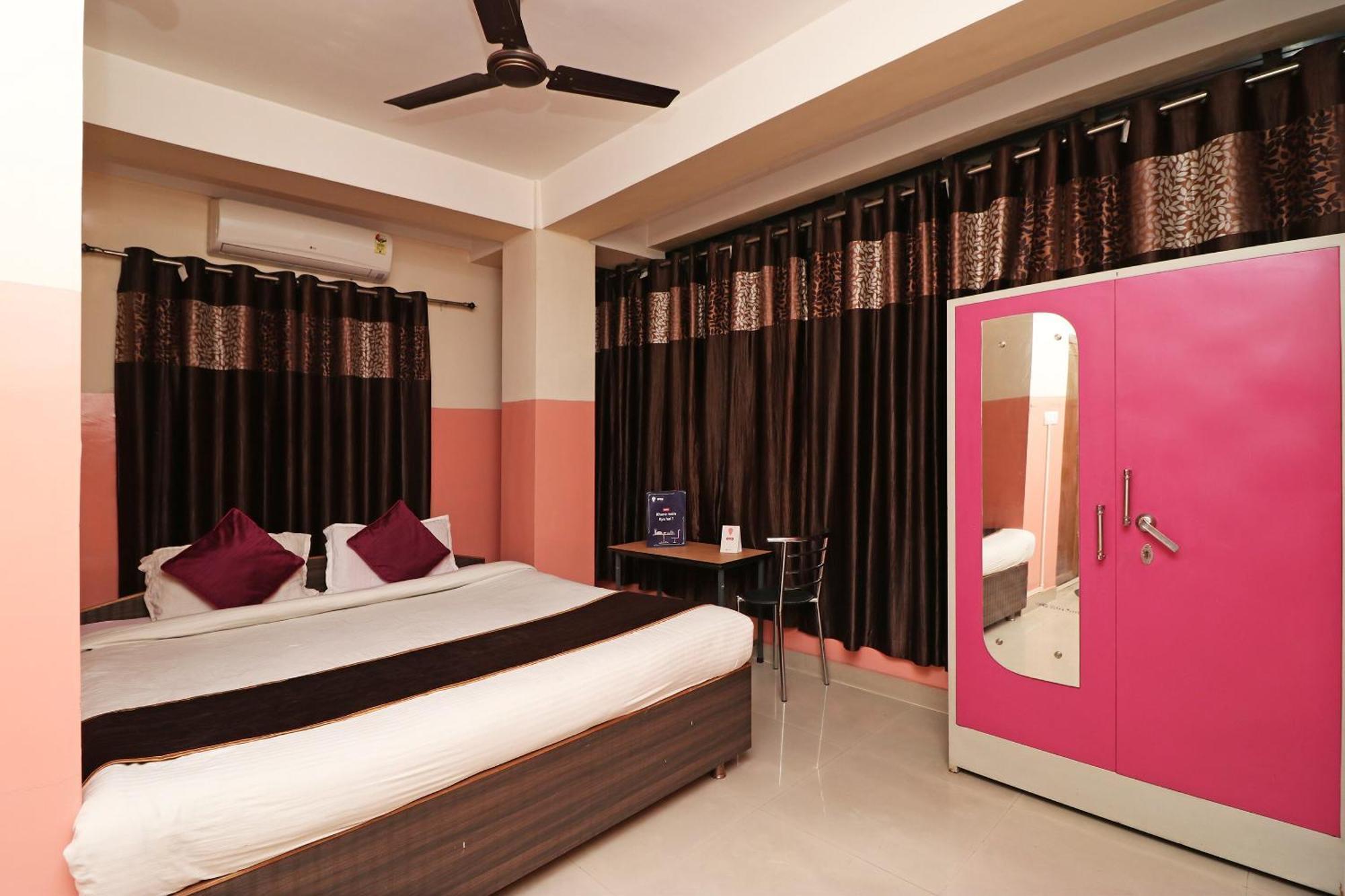 Hotel O Prabha Palace Lodge Guwahati Exterior foto