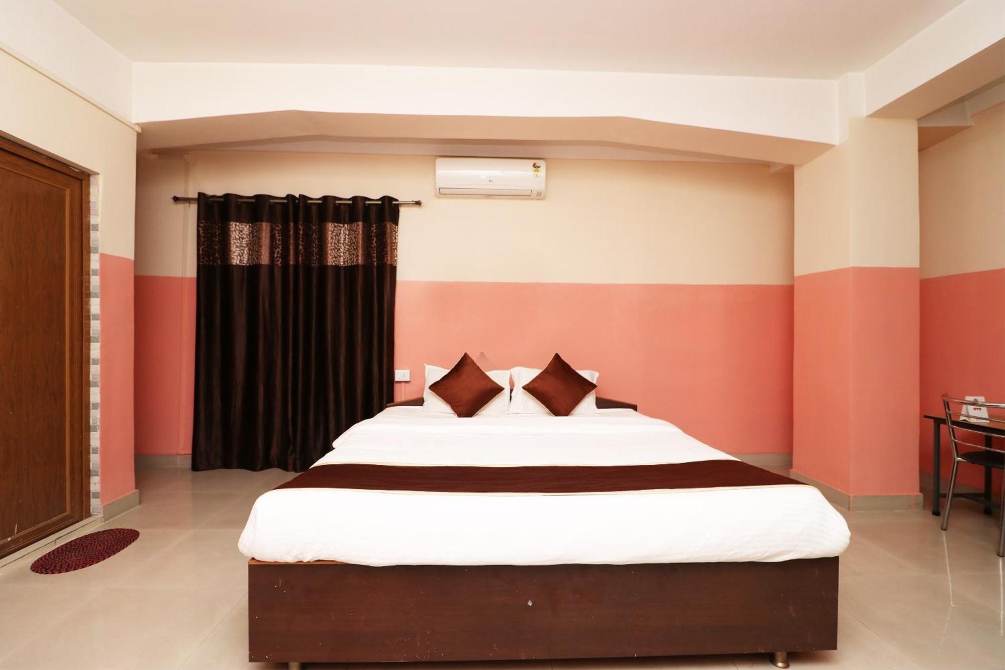 Hotel O Prabha Palace Lodge Guwahati Exterior foto